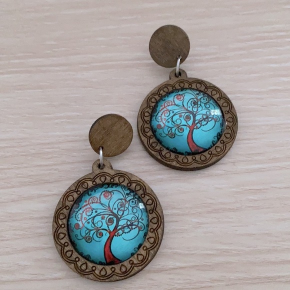 Tree of life wooden green earrings NWT - Picture 4 of 5